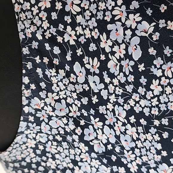 H&M Floral sundress Size 6 - Picture 4 of 9